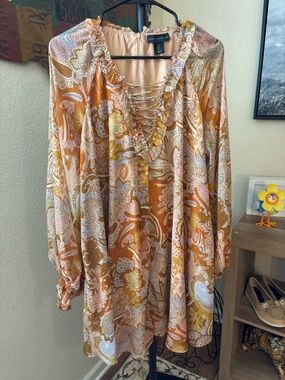 House of Harlow 1960 Paisley Lace-Up Tunic in Rust, Cream, Pink